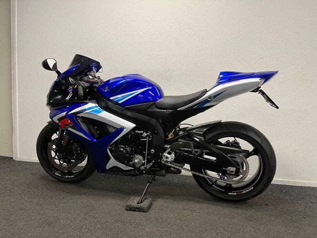 suzuki - gsx-r-750