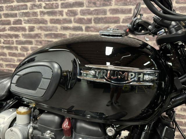 triumph - bonneville-t-120-black