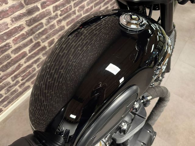 triumph - bonneville-t-120-black