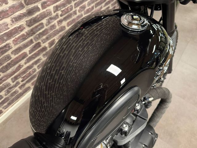 triumph - bonneville-t-120-black