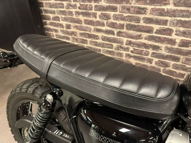 triumph - bonneville-t-120-black