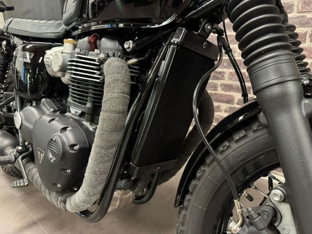 triumph - bonneville-t-120-black