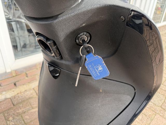 piaggio - liberty-s-125