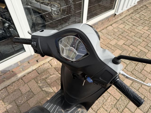 piaggio - liberty-s-125
