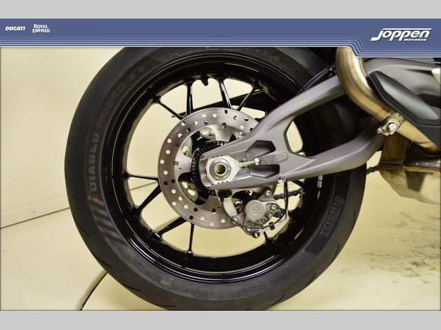 ducati - streetfighter-v2-s