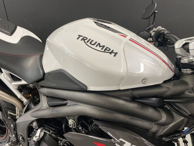 triumph - speed-triple-rs