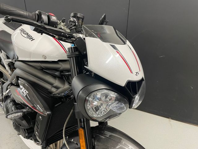 triumph - speed-triple-rs