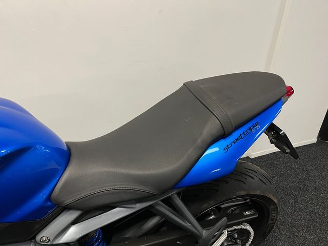 triumph - street-triple-675