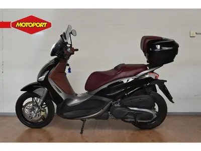 PIAGGIO BEVERLY 300 – foto 4
