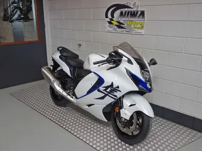 SUZUKI GSX-R 1300 HAYABUSA – foto 3