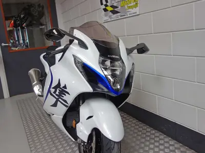 SUZUKI GSX-R 1300 HAYABUSA – foto 4