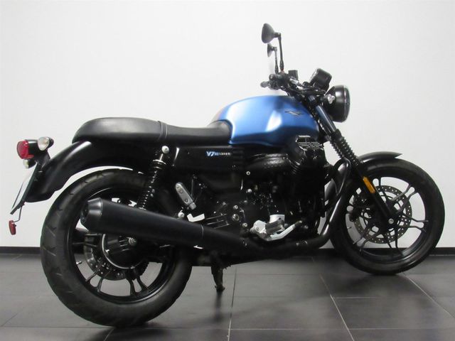 moto-guzzi - v-7-stone