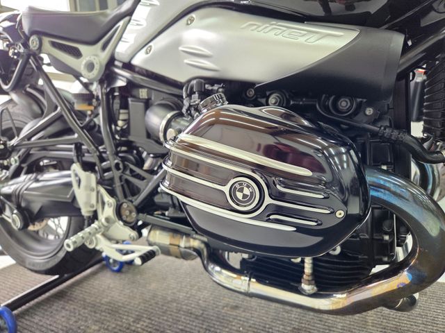 bmw - r-nine-t