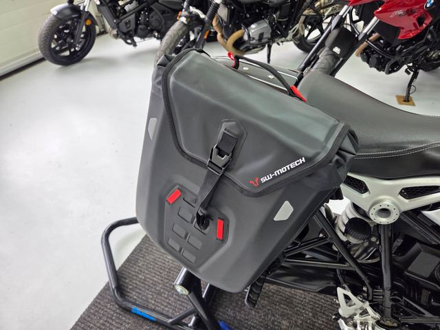 bmw - r-nine-t
