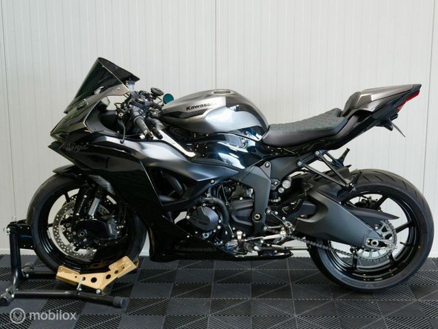 kawasaki - ninja-zx-6r