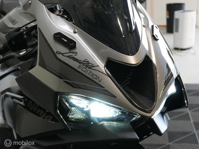 kawasaki - ninja-zx-6r