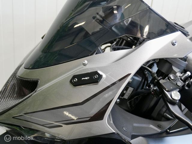 kawasaki - ninja-zx-6r