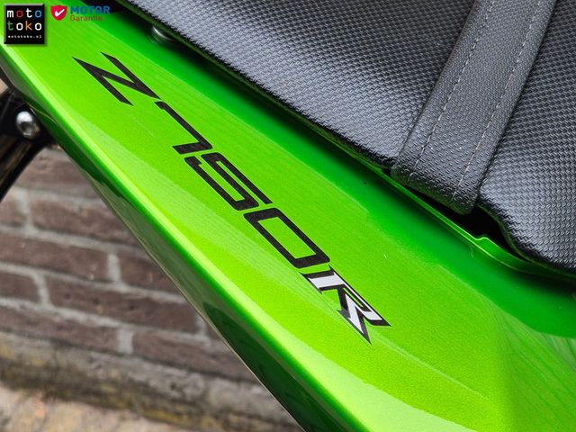 kawasaki - z-750-r