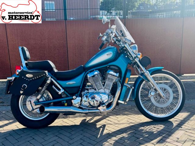 suzuki - vs-800-intruder