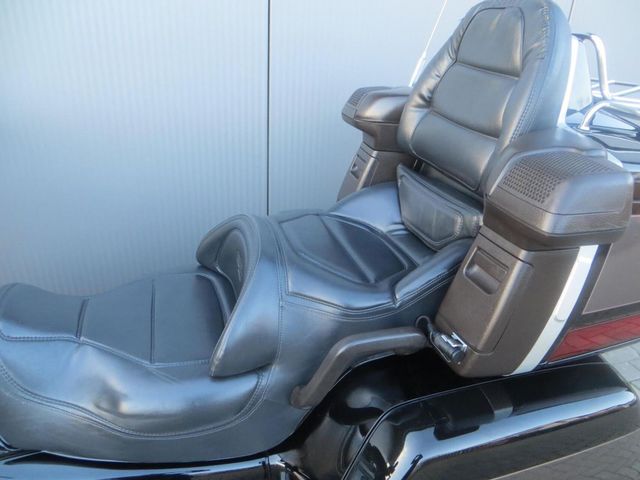 honda - gl-1500-se-goldwing