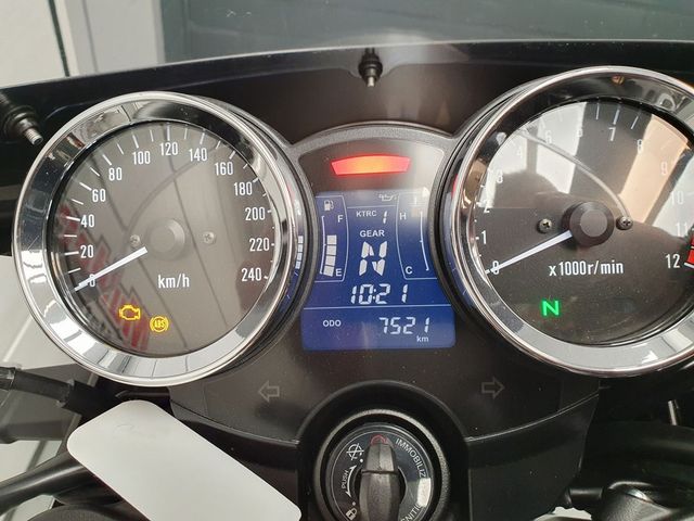 kawasaki - z900rs-cafe-performance