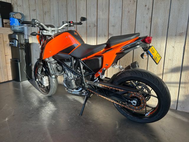 ktm - 690-duke