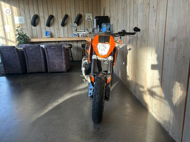 ktm - 690-duke