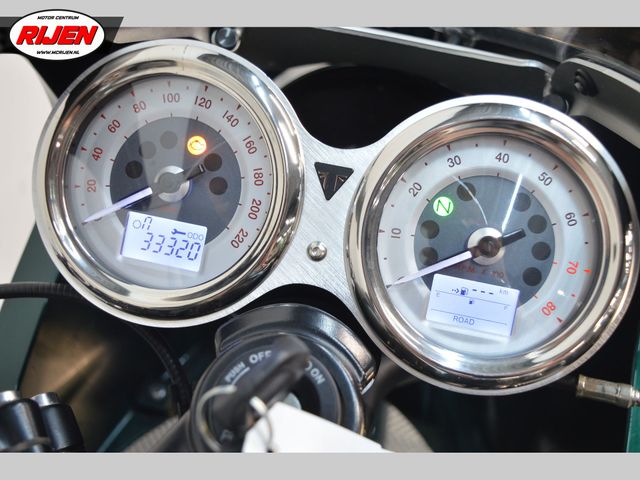 triumph - thruxton-1200