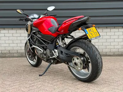 MV AGUSTA BRUTALE 750 S – foto 4