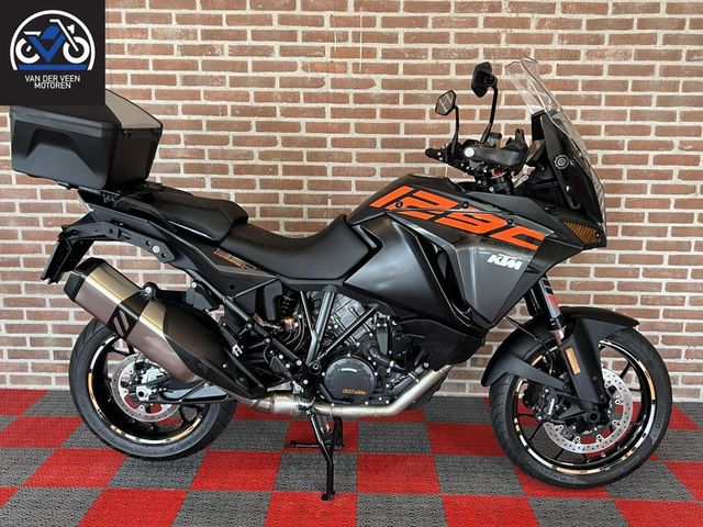 ktm - 1290-super-adventure-s