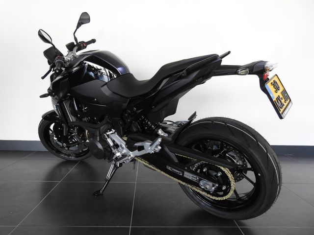 bmw - f-900-r