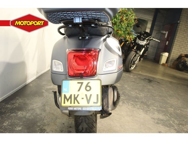 vespa - gtv-300-sei-giorni