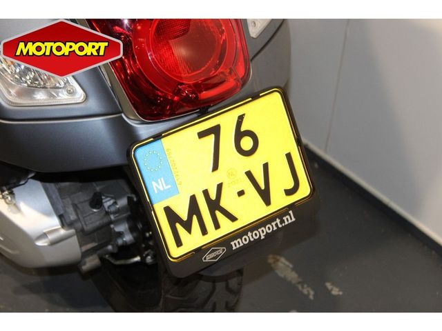 vespa - gtv-300-sei-giorni