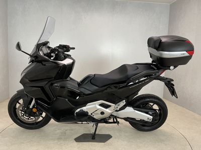 HONDA FORZA 750 – foto 4