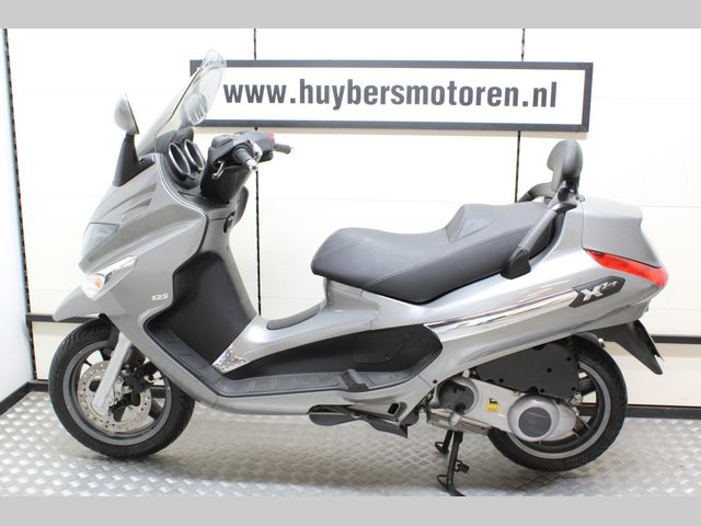 piaggio - xevo-125