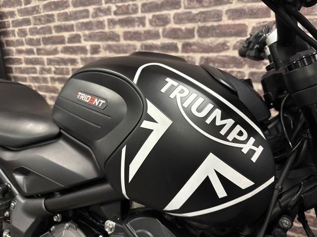 triumph - trident-900