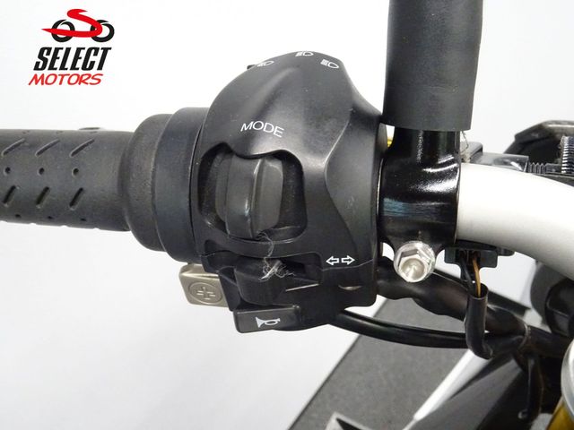 aprilia - tuono-v4-r-aprc