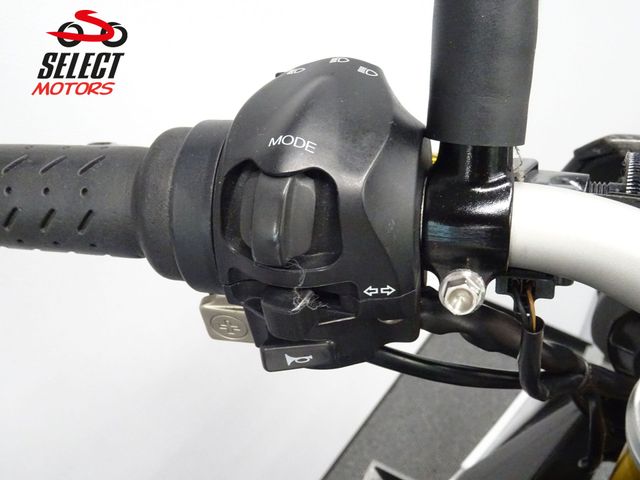 aprilia - tuono-v4-r-aprc