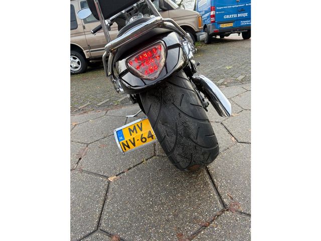 suzuki - intruder-m-1800-r