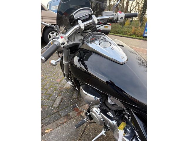 suzuki - intruder-m-1800-r