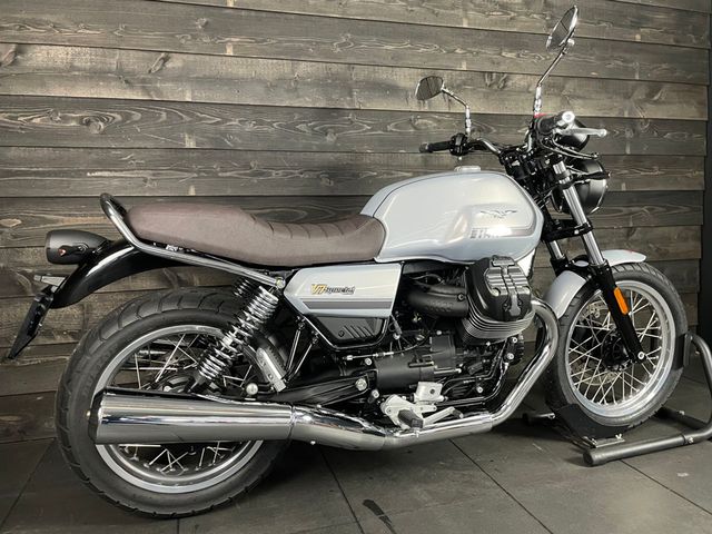 moto-guzzi - v-7-special