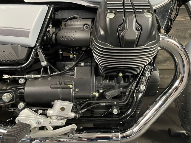 moto-guzzi - v-7-special