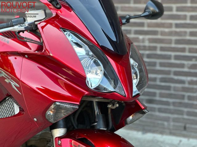 honda - vfr-800-fi-vtec