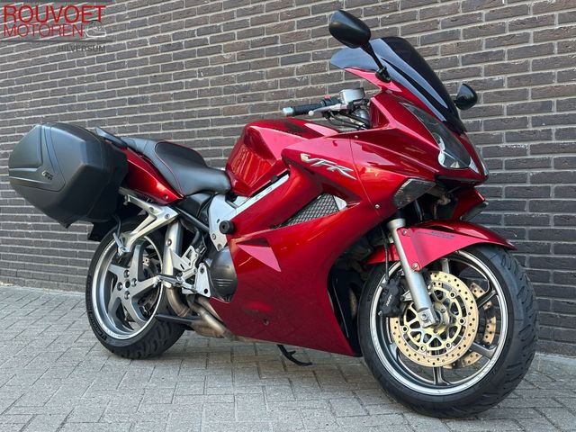 honda - vfr-800-fi-vtec