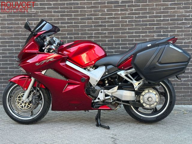 honda - vfr-800-fi-vtec
