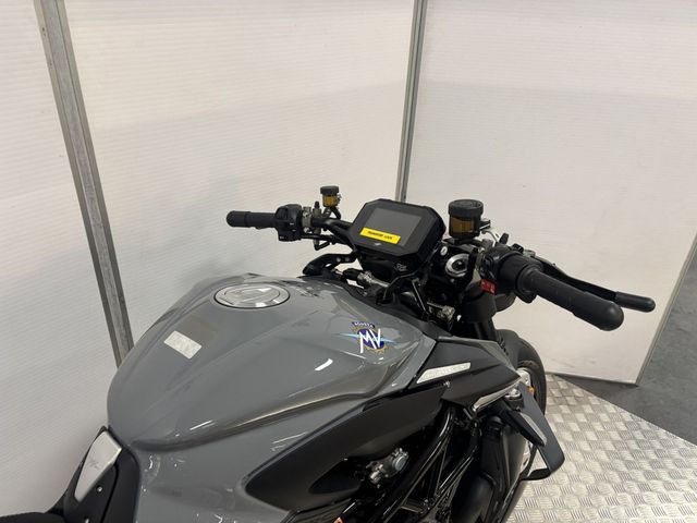 mv-agusta - brutale-1000-rs