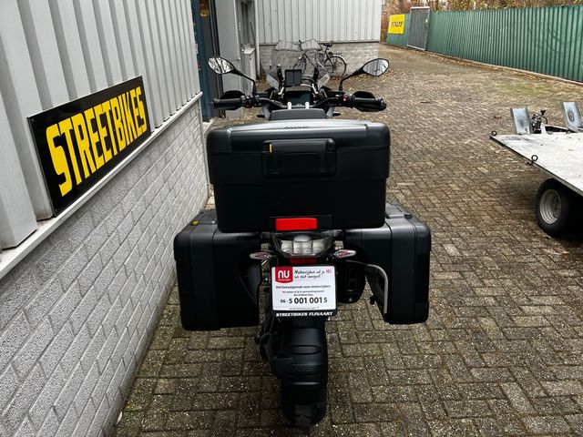 bmw - r-1250-gs-triple-black