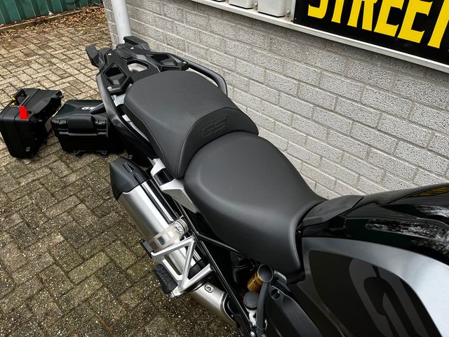 bmw - r-1250-gs-triple-black