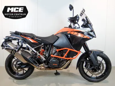 KTM 1050 ADVENTURE – foto 2