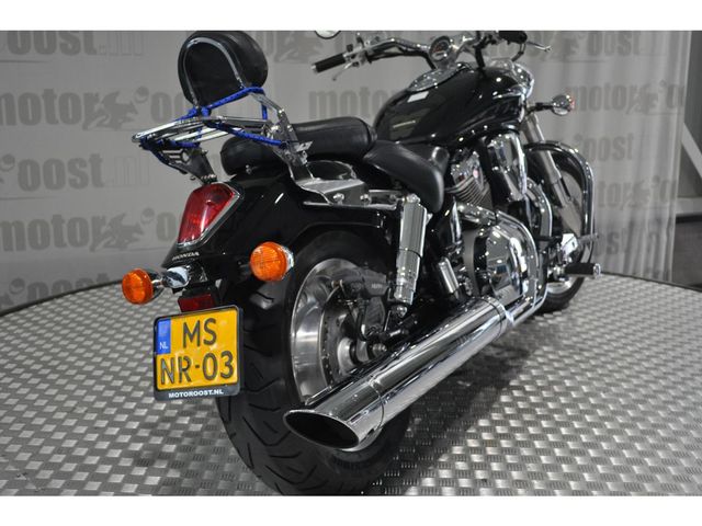honda - vtx-1800